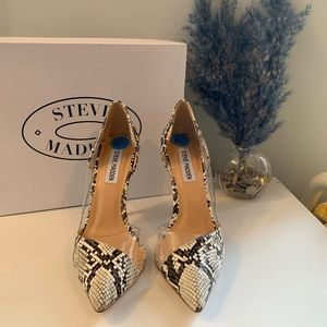 Snakeskin Steve Madden Pumps